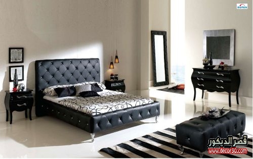 غرف النوم الكلاسيكية السوداء