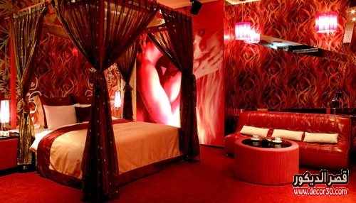 غرف نوم رومانسية حمراء